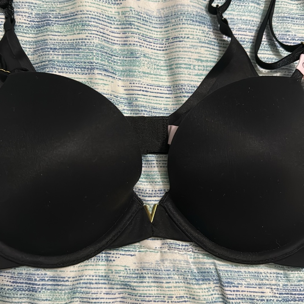 VS Black Love Cloud Push-Up Bra Size 32C - Picture 2 of 6